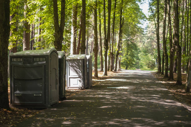Best Porta potty rental near me  in Neenah, WI