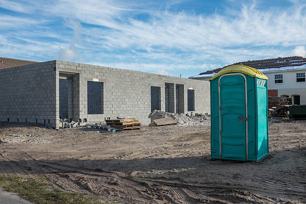 Best Portable restroom trailer rental  in Neenah, WI